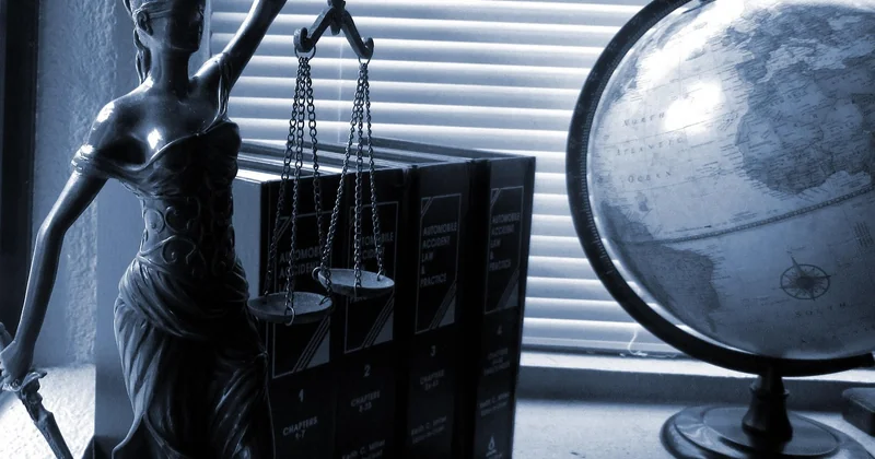 Un regard sur le droit comparé