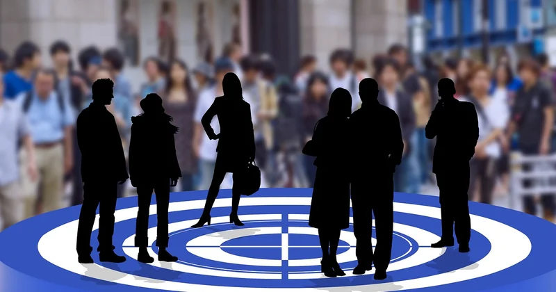 Targeting B2B vs B2C : deux mondes, deux approches