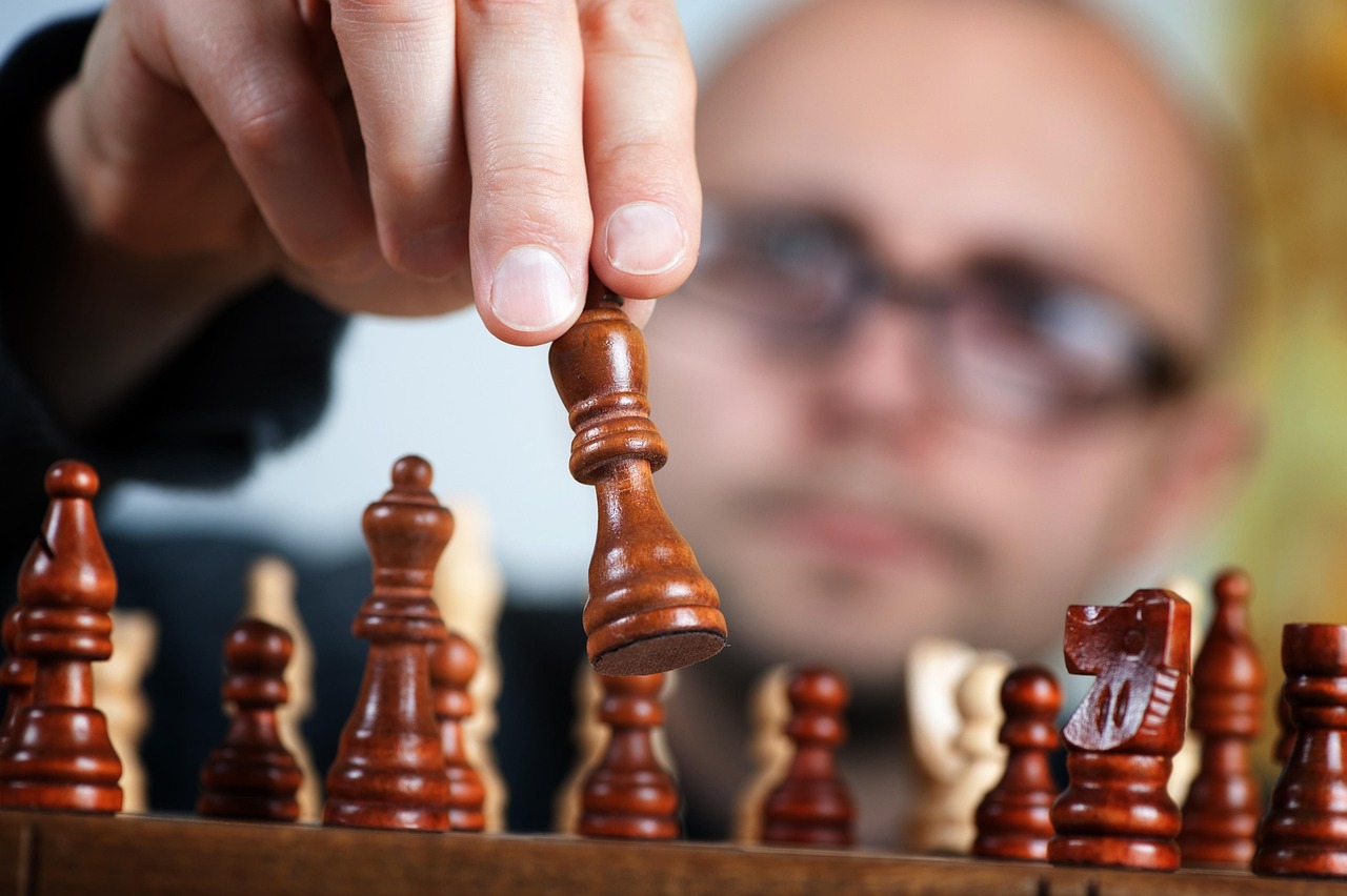 découvrez comment les 'strategic pivots' permettent aux entreprises de s’adapter rapidement aux changements du marché, d’anticiper les tendances et de rester compétitives grâce à des décisions stratégiques clés.